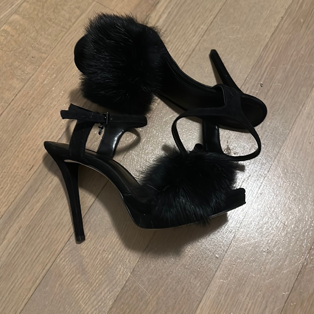 Black Fuzzy Michael Kors heels size 6